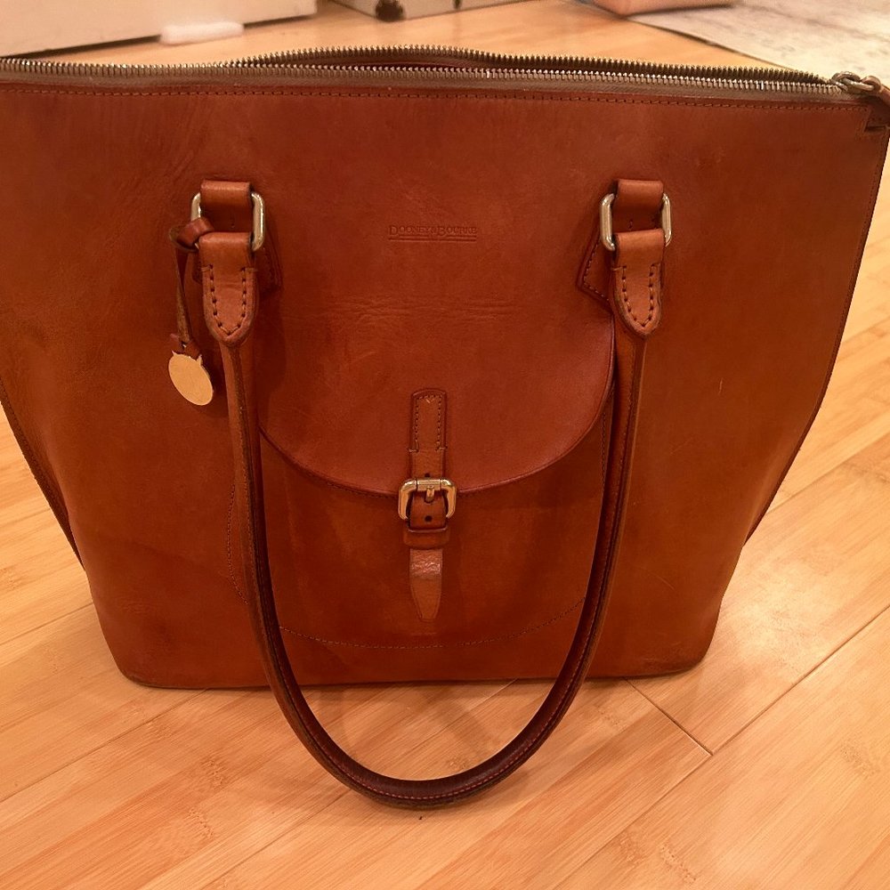 Dooney & Bourke Handbag